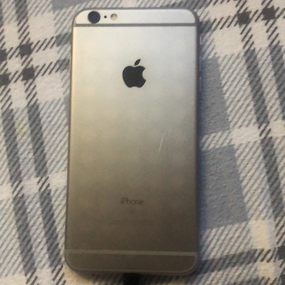 Apple iPhone 6s Plus no crakes or scratches - Picture 2 of 4